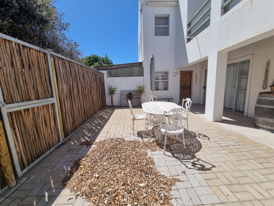 4 Bedroom Property for Sale in Sunset Beach Western Cape